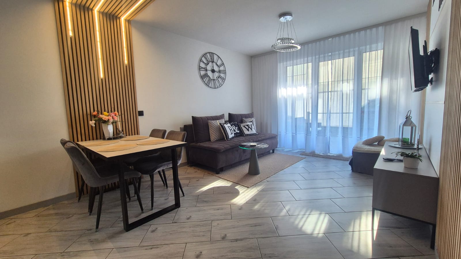 Apartament Black&White